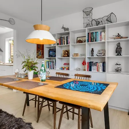 Lovely In With Kitchen